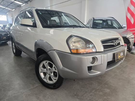 HYUNDAI TUCSON 2.0 MPFI GLS 16V 143CV 2WD FLEX 4P AUTOMÁTICO HYUNDAI TUCSON 2.0 MPFI GLS 16V 143CV 2WD FLEX 4P AUTOMÁTICO